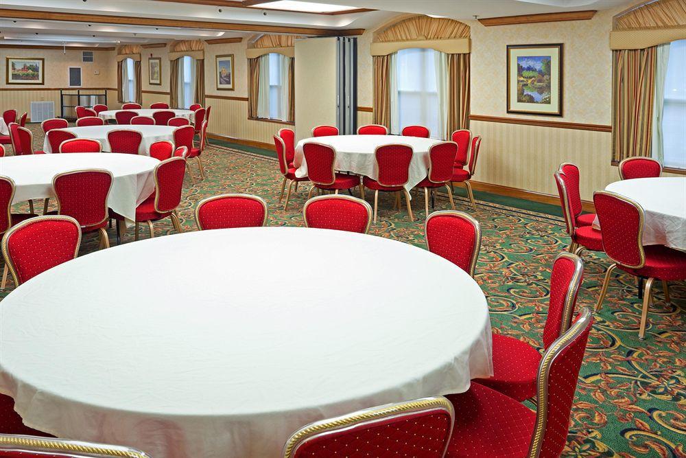 אבנל Holiday Inn Express Woodbridge By Ihg מתקנים תמונה