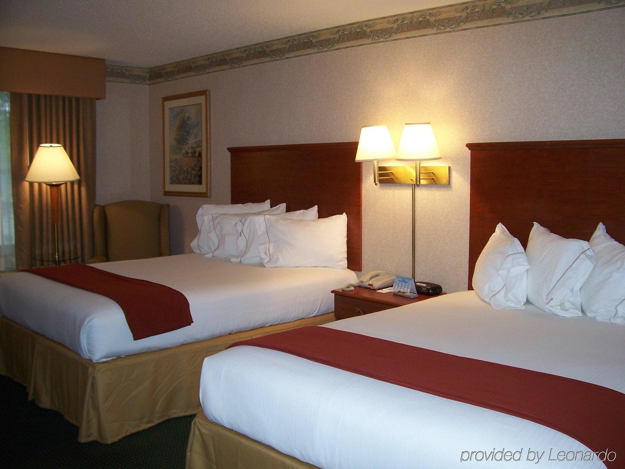 אבנל Holiday Inn Express Woodbridge By Ihg חדר תמונה